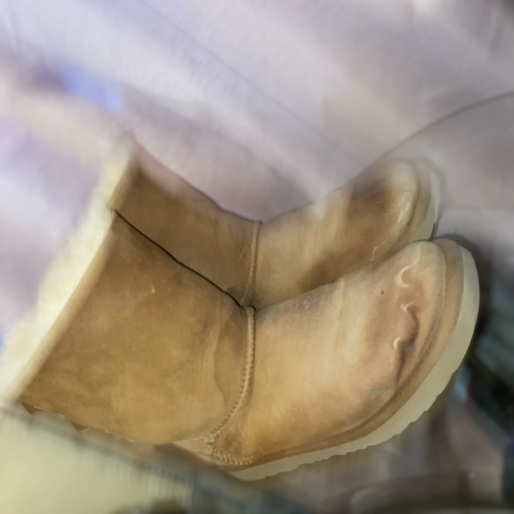 Ugg boots with 2 bowties